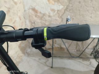 Patinete Eléctrico Verde y Negro