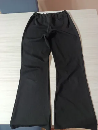 Pantaloni a zampa larga neri