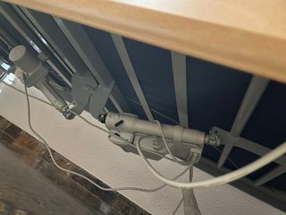 Cama articulada para enfermos con carro articulado