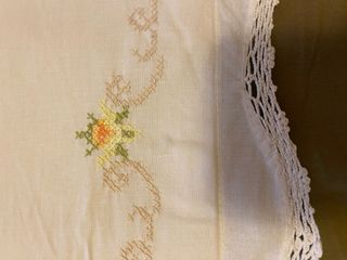Federe ricamate a mano in cotone