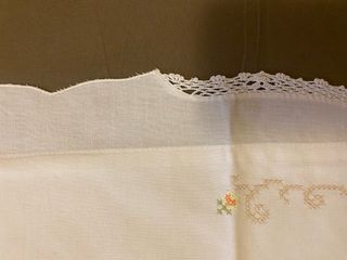 Federe ricamate a mano in cotone