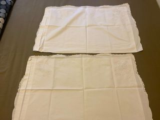 Federe ricamate a mano in cotone