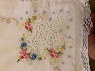 Federe ricamate a mano in cotone