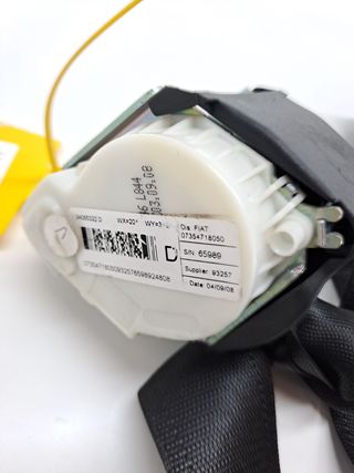 CINTURON SEGURIDAD TRASERO DERECHO LANCIA DELTA (181)