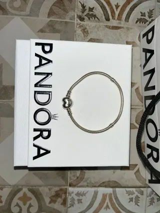 Pulsera Pandora Serpiente Corazón Plata
