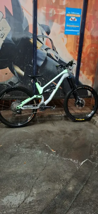 Bicicleta de montaña Canyon