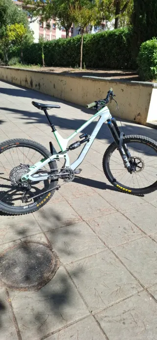 Bicicleta de montaña Canyon