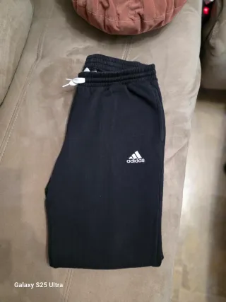 Pantalones deportivos Adidas negros