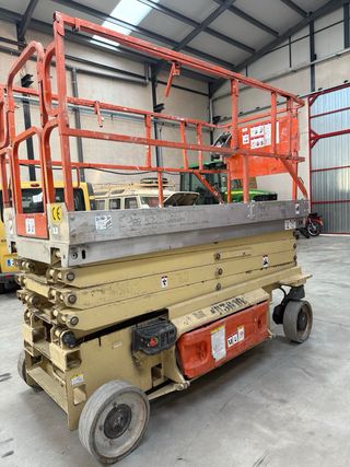 Elevador Tijera JLG 3246 Eléctrico