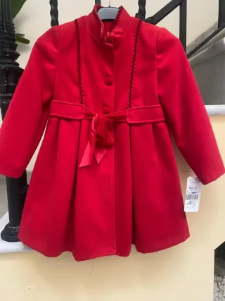 Abrigo paño niña rojo