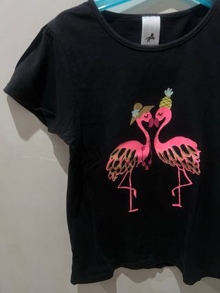 Camiseta negra niña