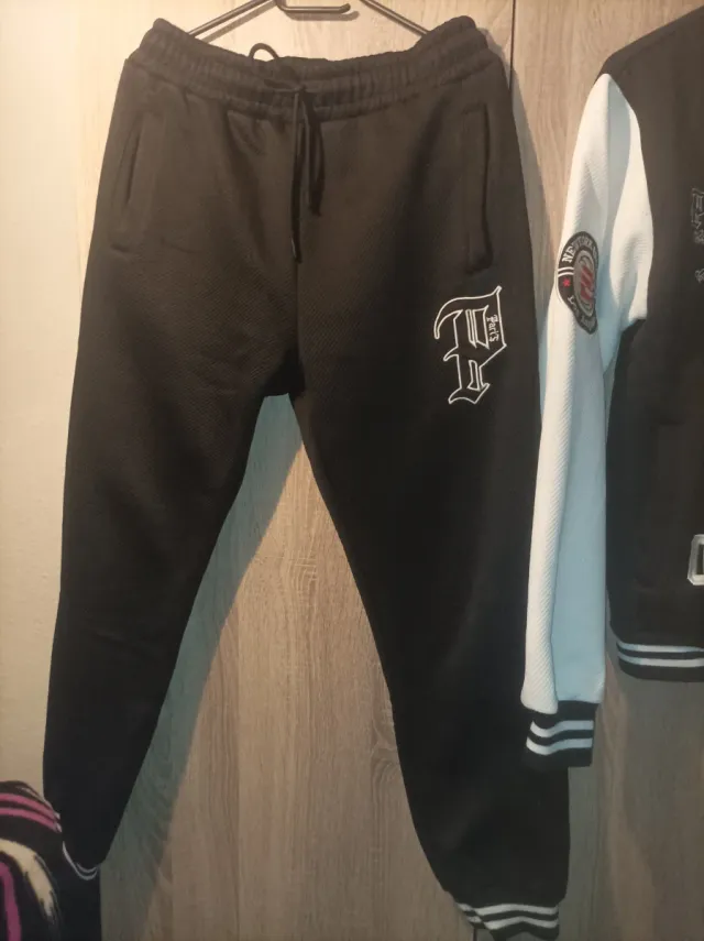 Conjunto Chándal Negro y Blanco