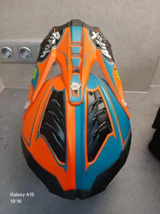 Casco Airoh Aviator 3 Factory Edition