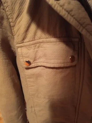 Chaqueta Trafaluc Talla XS con capucha