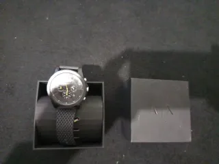 Reloj Armani Negro y Gris