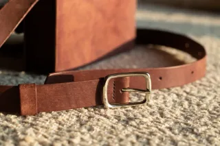 Bolso.  Hecho a mano. Cuero. Diseño único.