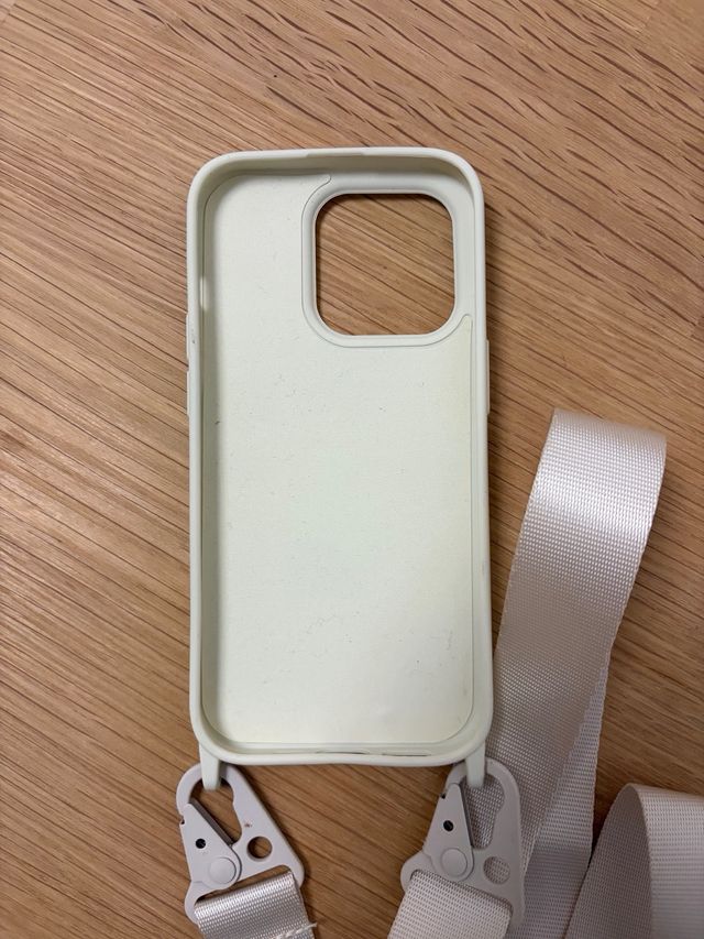 Custodia iPhone 14 Pro con tracolla