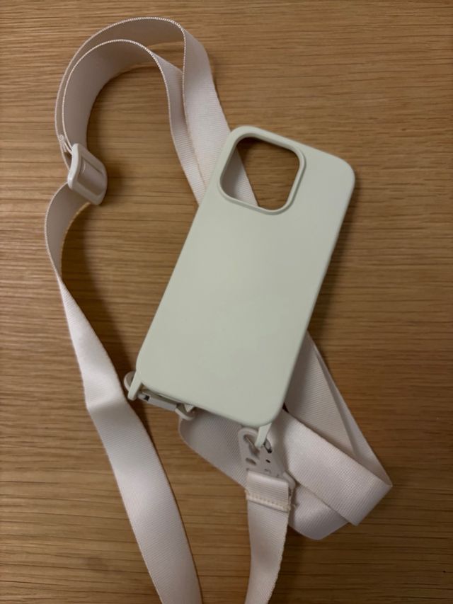 Custodia iPhone 14 Pro con tracolla