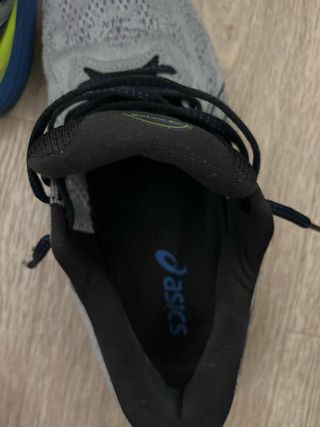 Zapatillas Asics Gel-Cumulus seminuevas