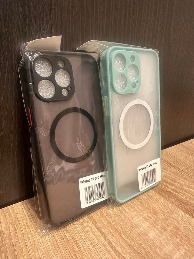 Fundas iPhone 15 Pro Max con MagSafe premium