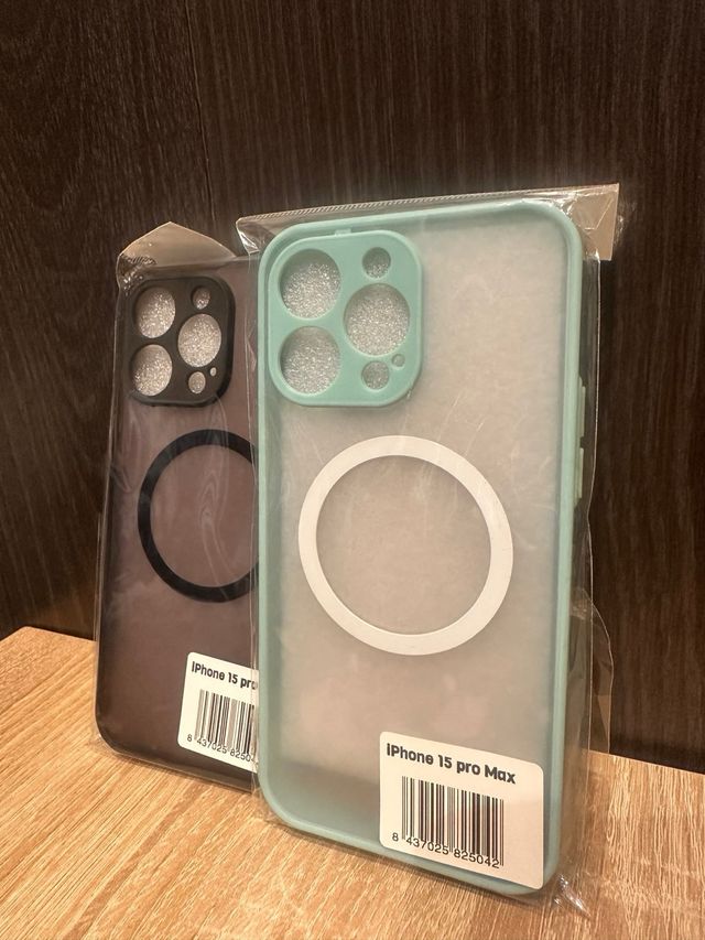 Fundas iPhone 15 Pro Max con MagSafe premium