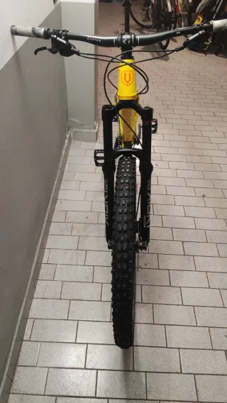 Mondraker Foxy Carbon RR XL