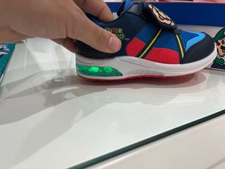 Zapatillas sin estrenar Super Mario con Luces