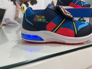 Zapatillas sin estrenar Super Mario con Luces