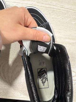 Zapatillas Vans Altas Negras y Blancas