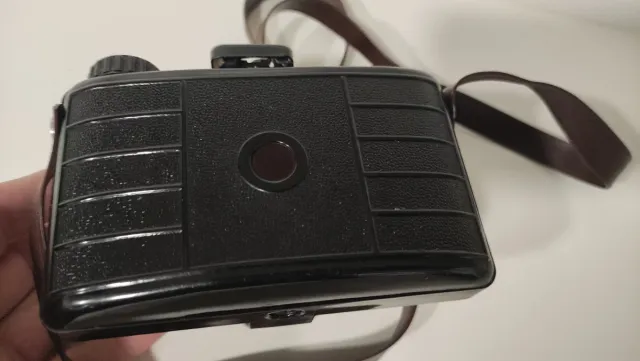 Cámara Pouva Start Baquelita Negra