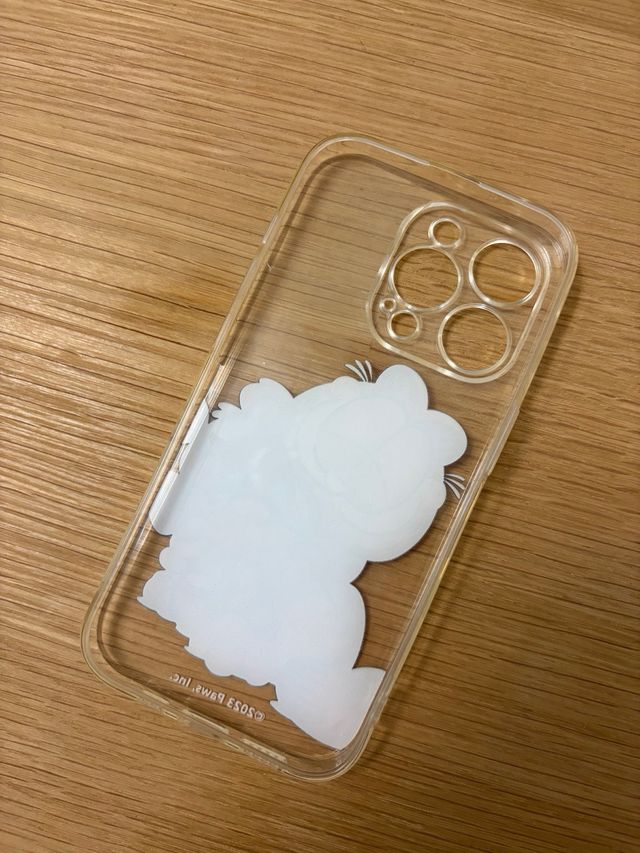 Custodia iPhone 14 Pro con Garfield e Orso