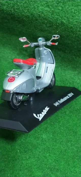 Vespa 946 Bellissima 2014 miniatura