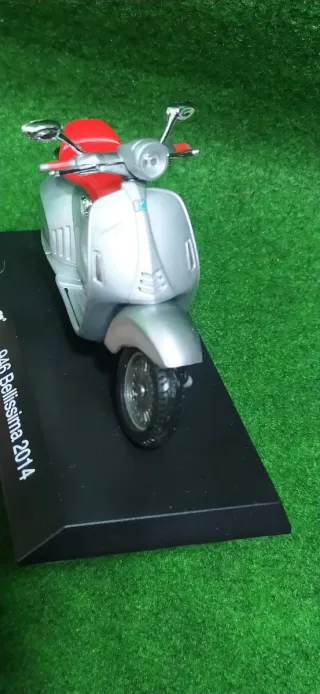 Vespa 946 Bellissima 2014 miniatura