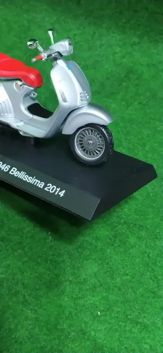 Vespa 946 Bellissima 2014 miniatura