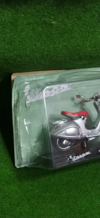 Vespa 946 Bellissima 2014 miniatura