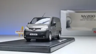 Nissan NV200 coche escala 1/43 Eligor