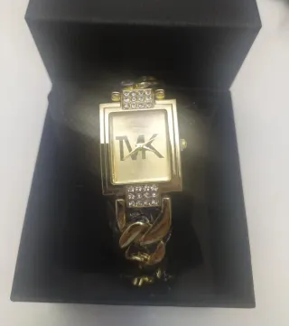 OROLOGIO DONNA COLORE ORO ACCIAIO INOSSIDABILE TVK