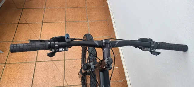 Bicicleta MTB Kross Lea 6.0