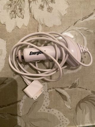 iPhone 4S bianco con caricabatterie auto e cavo di ricarica