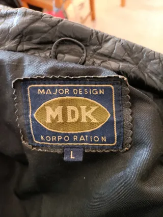 Chaquetón cuero auténtico L Medidas indicadas