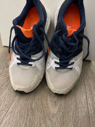 Zapatilla deporte mujer.