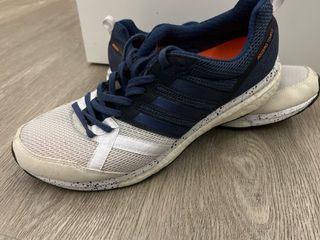 Zapatilla deporte mujer.