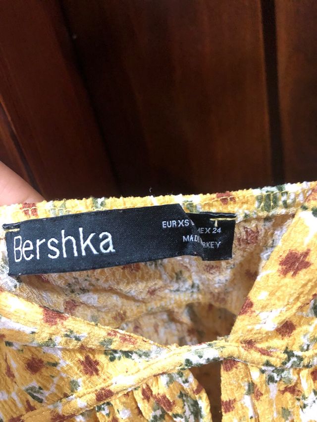 Abito corto giallo a fiori