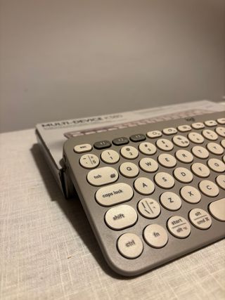 Teclado Logitech K380 Multi-Device Gris