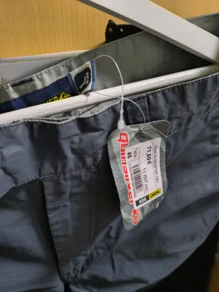 Pantalón Impermeable Quiksilver Gris