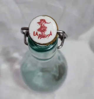 Bottiglie di Gassosa RIANXEIRA e PITUSA