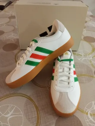 Zapatillas Adidas Hombre Blancas y Verdes