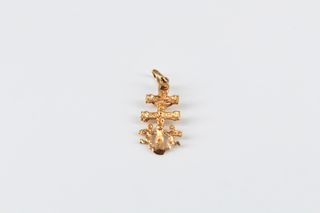 Cruz De Oro De 18K.. Ref: 026-03-01023