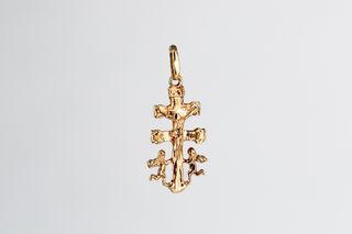 Cruz De Oro De 18K.. Ref: 026-03-01023