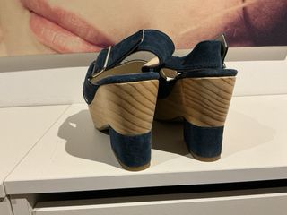 Zapatos Bimba y Lola Cuña Azul